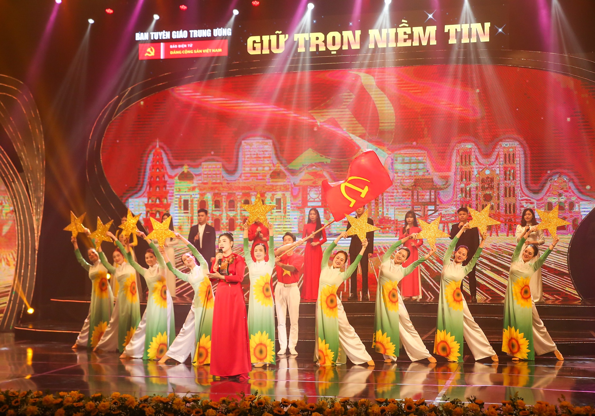 &quot;Giữ trọn niềm tin&quot; - Mừng ngày thành lập Đảng Cộng sản Việt Nam - Ảnh 15.