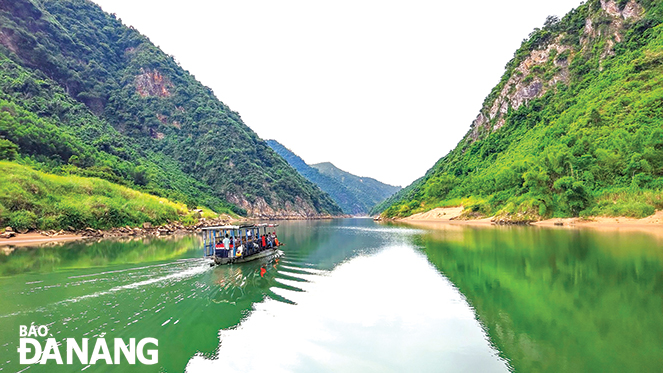 Khai phá tiềm năng du lịch sông nước Quảng Nam - Đà Nẵng - Ảnh 1.