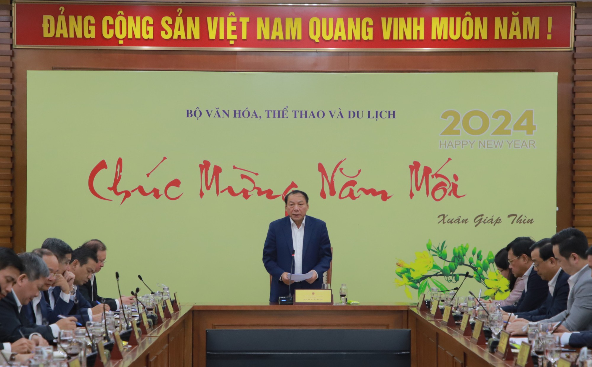 Bộ trưởng Nguyễn Văn Hùng: Chúng ta có quyền tự hào khi vai trò, vị thế của văn hóa ngày càng được nâng cao - Ảnh 6.