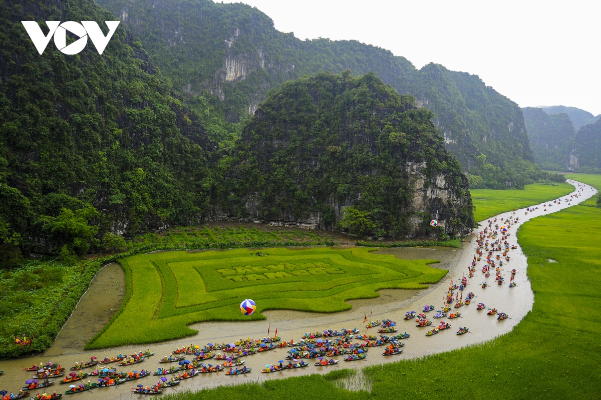 Chìa khóa để du lịch Ninh Bình phát triển bền vững, níu chân du khách - Ảnh 1.