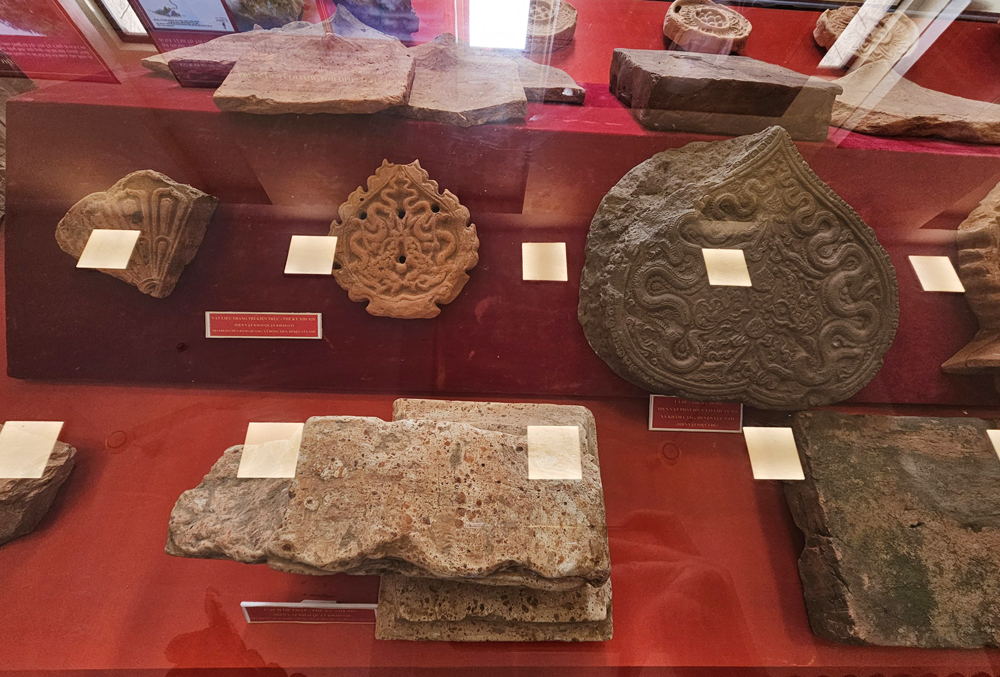 Bắc Giang: Khai mạc trưng bày cổ vật, hiện vật tiêu biểu thời Lý - Trần - Ảnh 4.