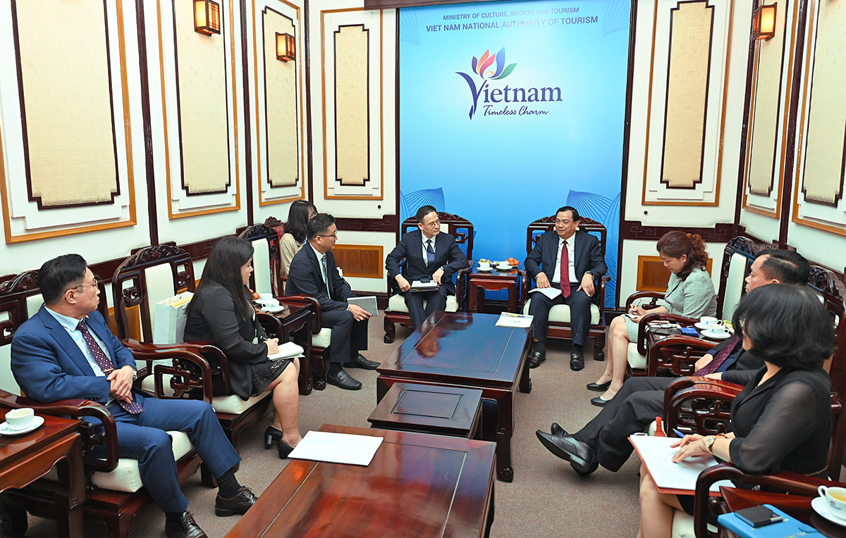 Cục trưởng Nguyễn Trùng Khánh nêu các sáng kiến tăng cường hợp tác du lịch Việt Nam - Hàn Quốc - Ảnh 2.