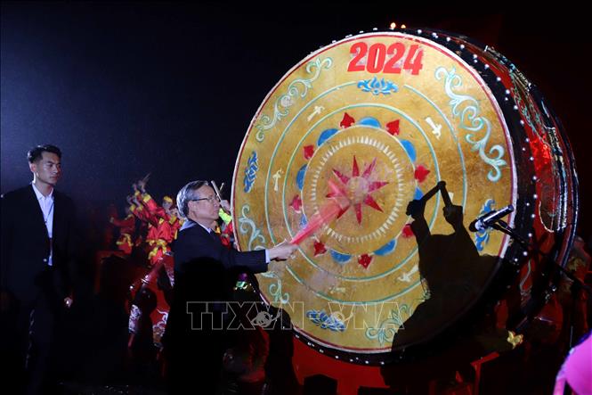 Khai mạc Lễ hội Đền Trần Thái Bình năm 2024 - Ảnh 1.