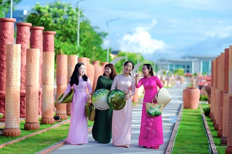 Vĩnh Long: Tín hiệu vui cho du lịch ngày đầu năm - Ảnh 1.