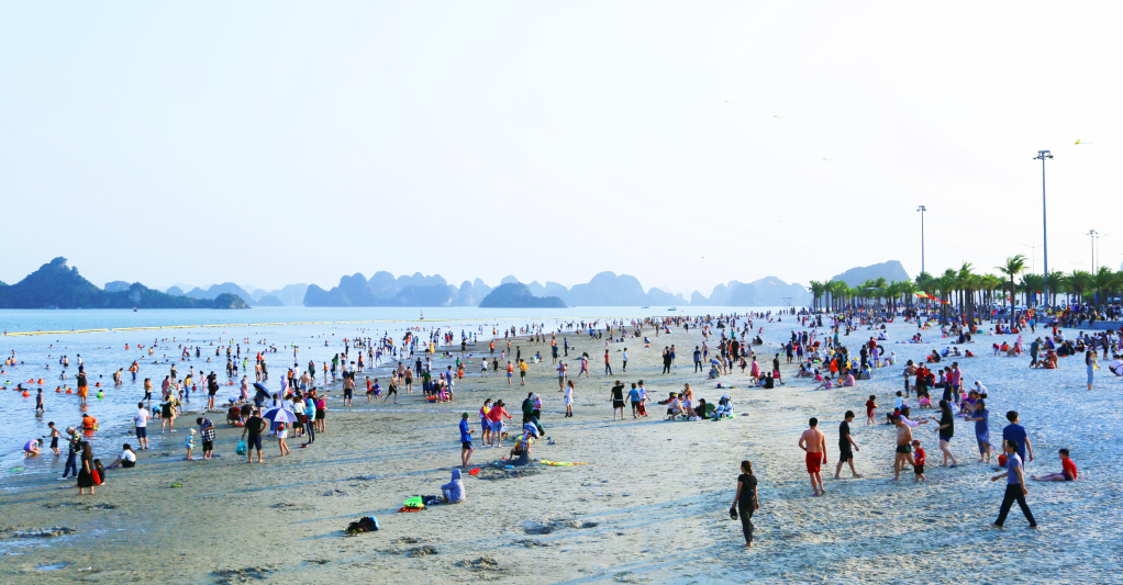 Quảng Ninh đảm bảo môi trường kinh doanh du lịch - Ảnh 2.