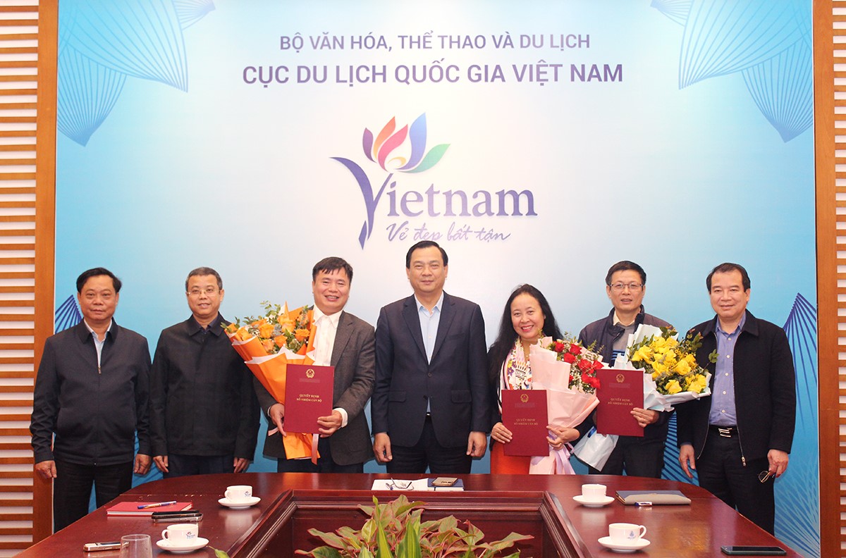 Cục Du lịch Quốc gia Việt Nam công bố Quyết định về công tác cán bộ đối với lãnh đạo Viện Nghiên cứu Phát triển Du lịch - Ảnh 6.