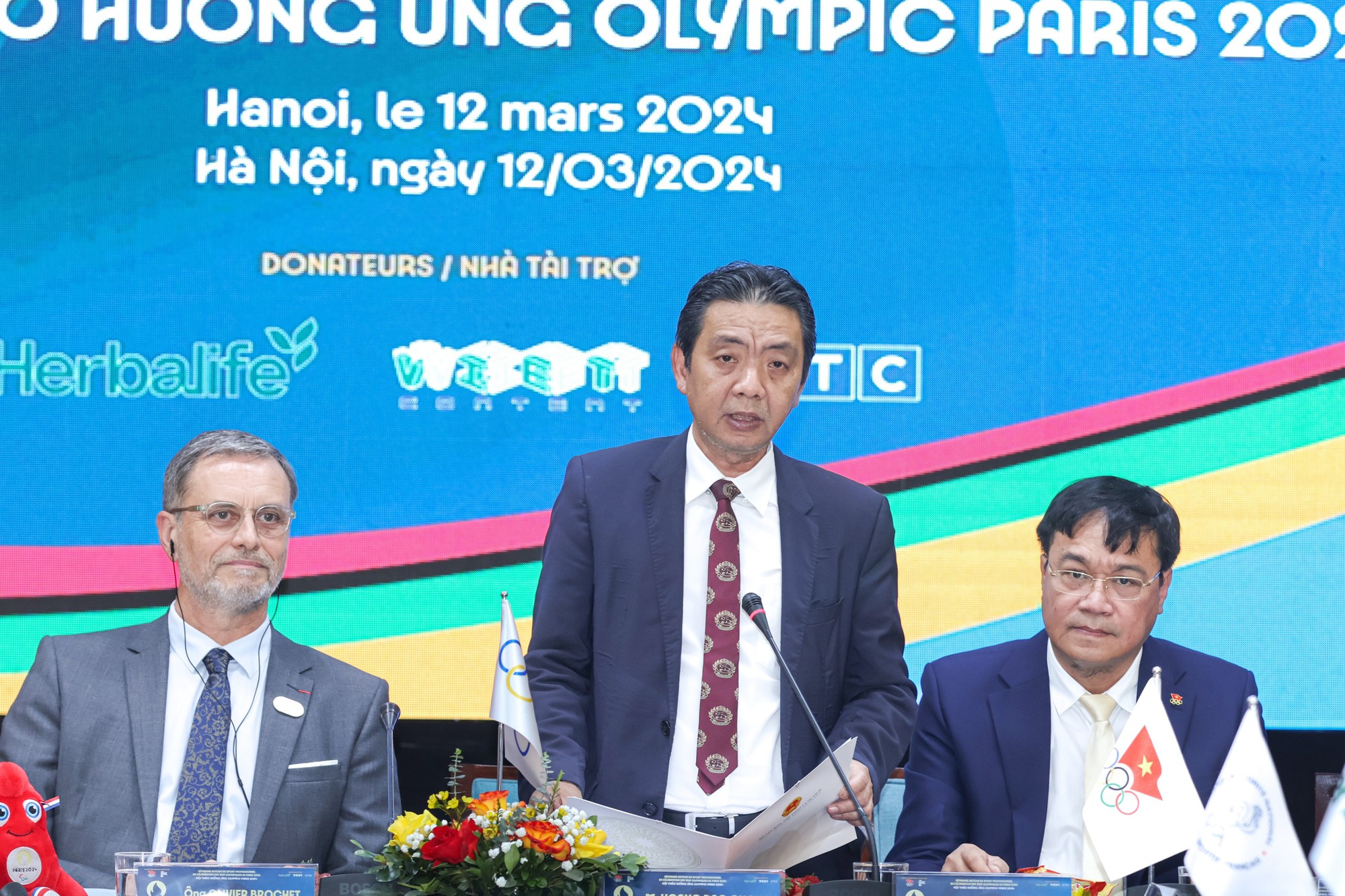 Thứ trưởng Hoàng Đạo Cương: Hội thảo hưởng ứng Olympic Paris 2024 là cầu nối góp phần nâng cấp mối quan hệ Việt Nam - Pháp - Ảnh 1.