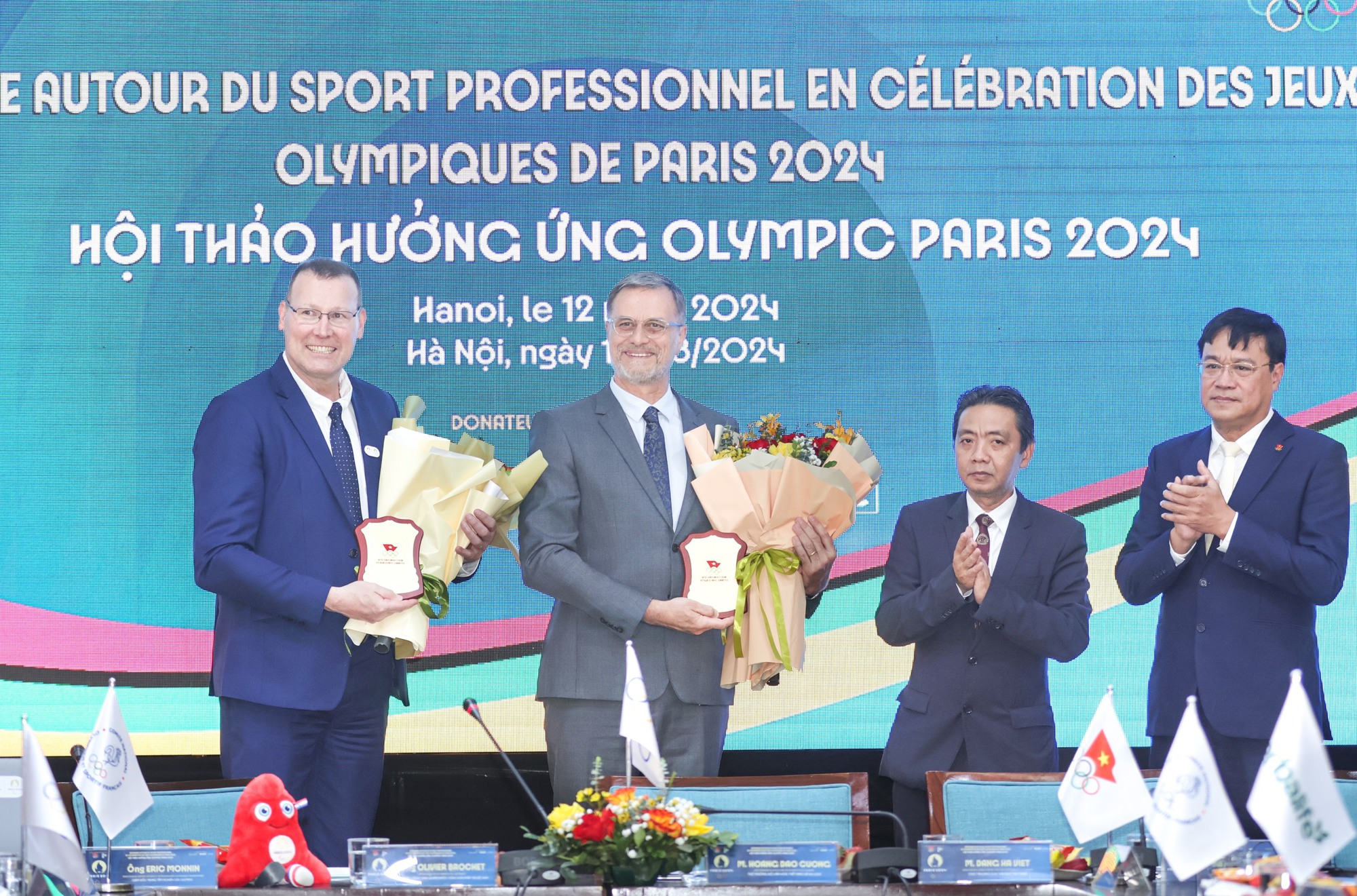 Thứ trưởng Hoàng Đạo Cương: Hội thảo hưởng ứng Olympic Paris 2024 là cầu nối góp phần nâng cấp mối quan hệ Việt Nam - Pháp - Ảnh 2.