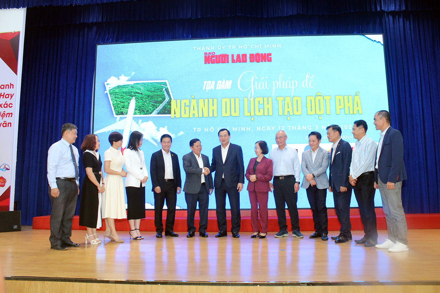 Cục trưởng Nguyễn Trùng Khánh nêu 7 giải pháp trọng tâm của ngành du lịch trong năm 2024 - Ảnh 9.