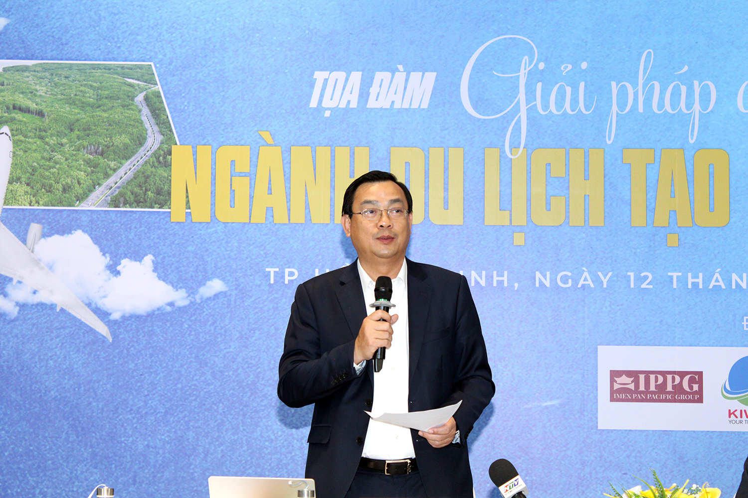 Cục trưởng Nguyễn Trùng Khánh nêu 7 giải pháp trọng tâm của ngành du lịch trong năm 2024 - Ảnh 7.