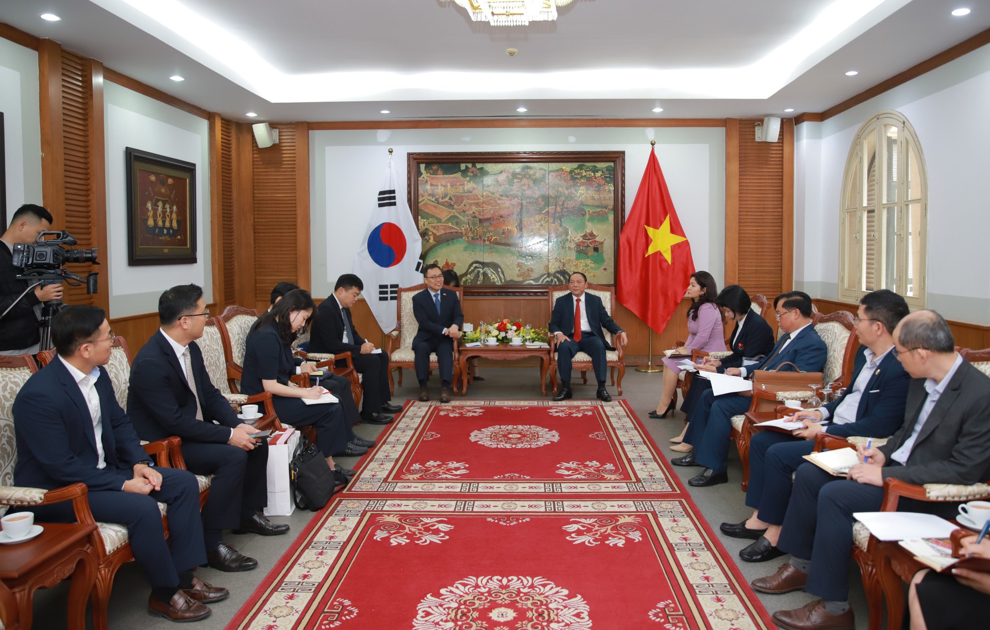 Đưa quan hệ hợp tác VHTTDL Việt Nam – Hàn Quốc lên tầm cao mới  - Ảnh 2.