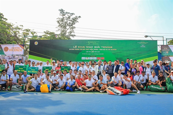 Gần 300 VĐV tham dự giải quần vợt truyền thống miền Trung, Nam Bộ và Tây Nguyên - Ảnh 1.