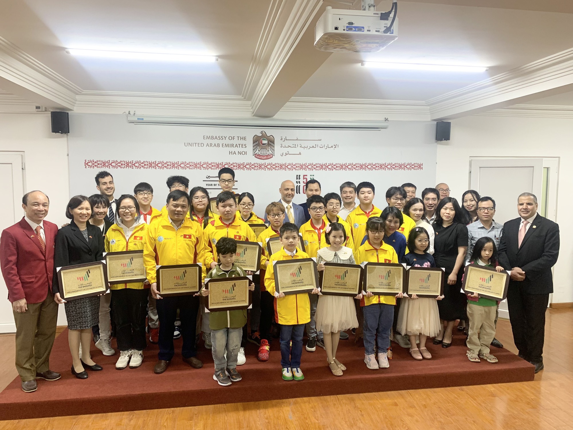 Đại sứ quán UAE vinh danh cách kỳ thủ trẻ Việt Nam đạt thành tích xuất sắc - Ảnh 3.