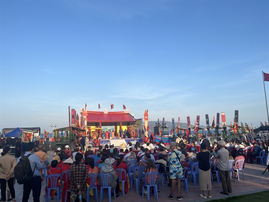 Khánh Hòa đưa Lễ hội Cầu ngư và Bài Chòi đến gần hơn với du khách - Ảnh 6.