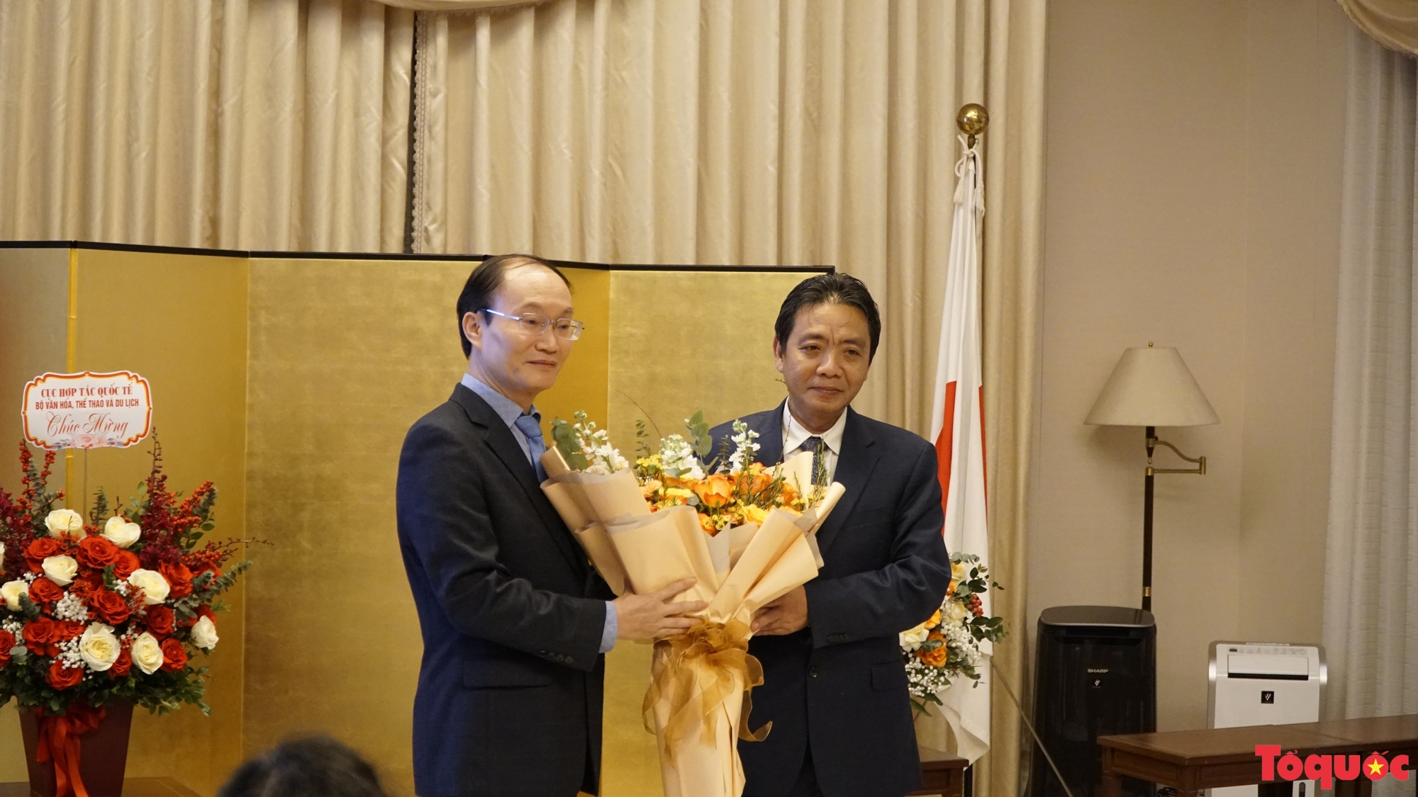 Trao tặng bằng khen cho ông Lê Ngọc Định vì những đóng góp sâu sắc cho sự phát triển văn hóa Việt Nam - Nhật Bản - Ảnh 4.