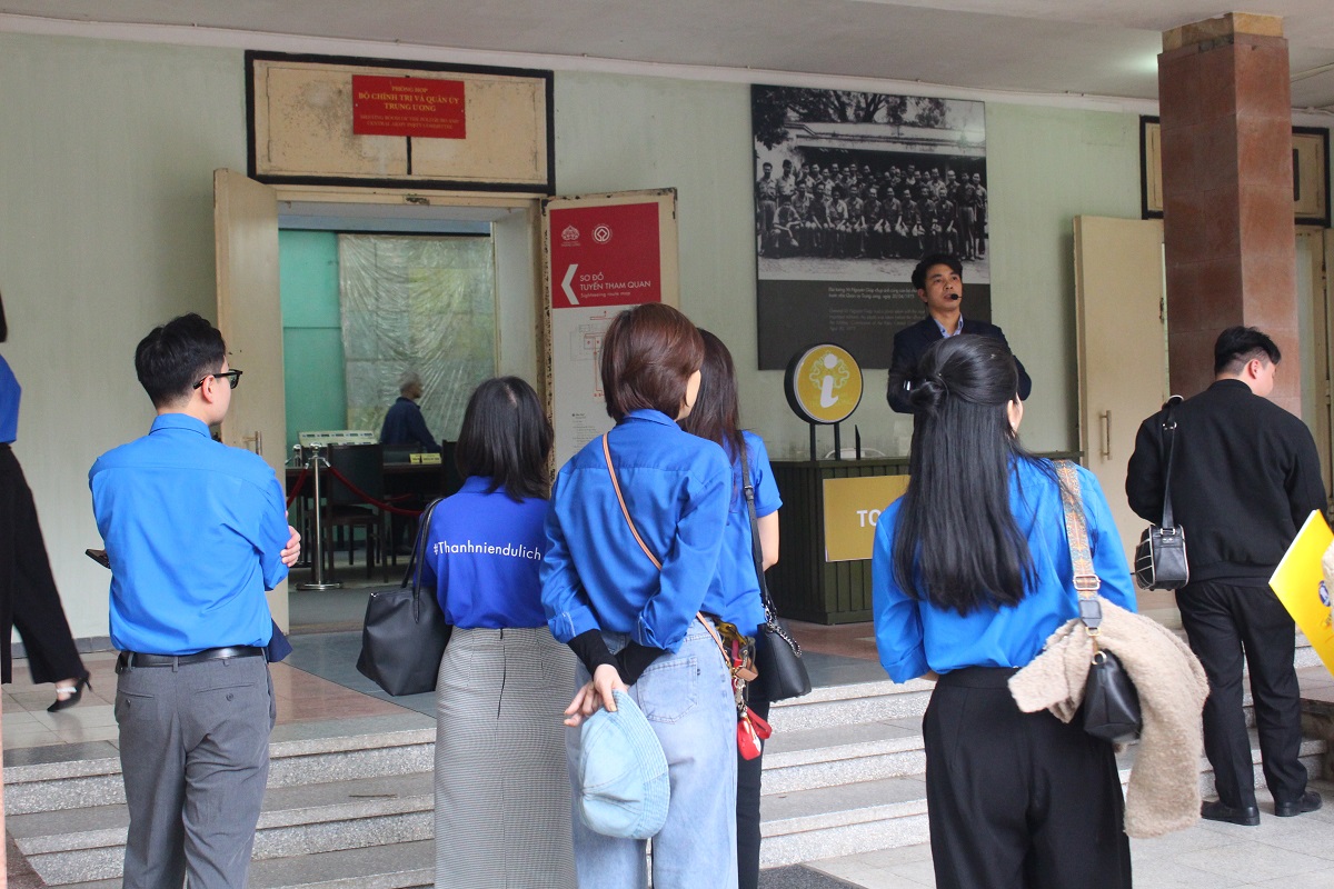 Đoàn Thanh niên Cục Du lịch Quốc gia Việt Nam tổ chức hoạt động chào mừng ngày kỷ niệm 93 năm thành lập Đoàn TNCS Hồ Chí Minh - Ảnh 9.