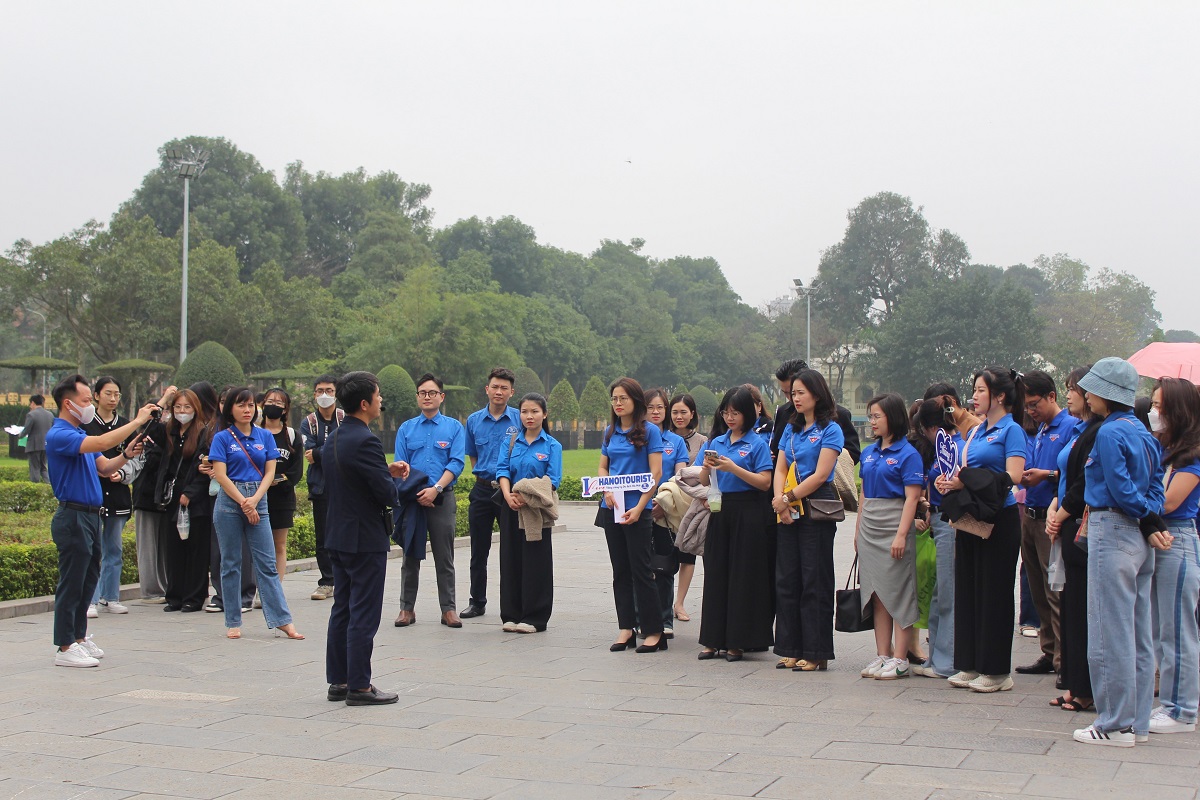 Đoàn Thanh niên Cục Du lịch Quốc gia Việt Nam tổ chức hoạt động chào mừng ngày kỷ niệm 93 năm thành lập Đoàn TNCS Hồ Chí Minh - Ảnh 7.