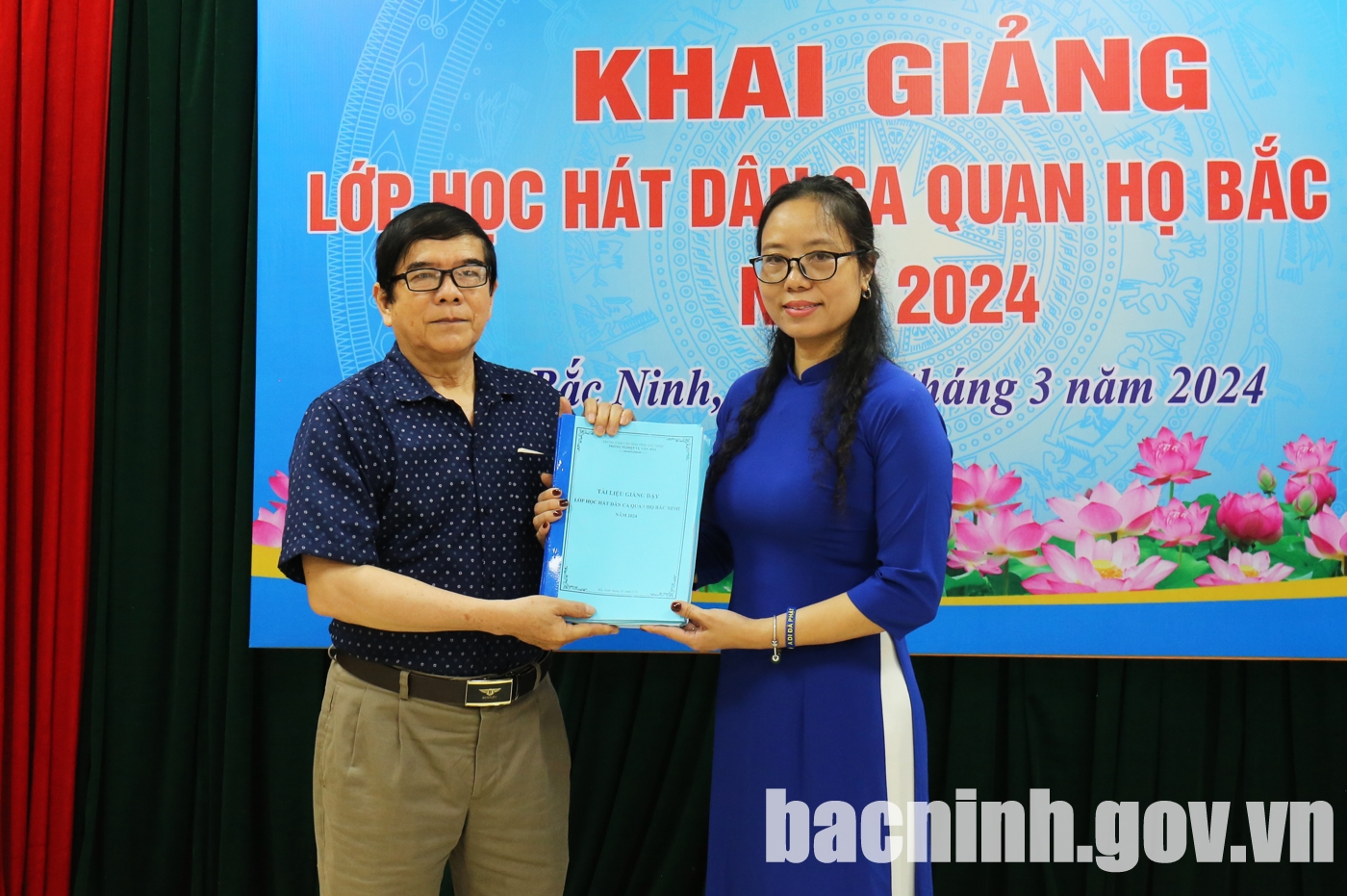 Khai giảng lớp học hát Dân ca Quan họ Bắc Ninh - Ảnh 2.