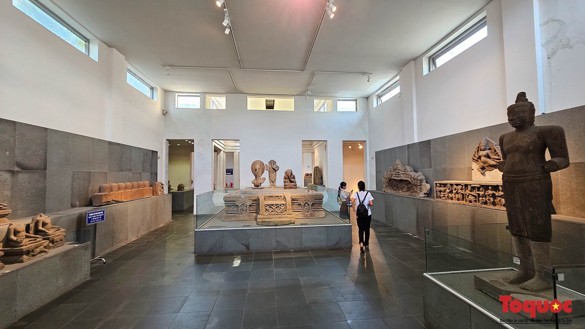 Cận cảnh bảo vật quốc gia tại Bảo tàng Điêu khắc Chăm Đà Nẵng - Ảnh 3.