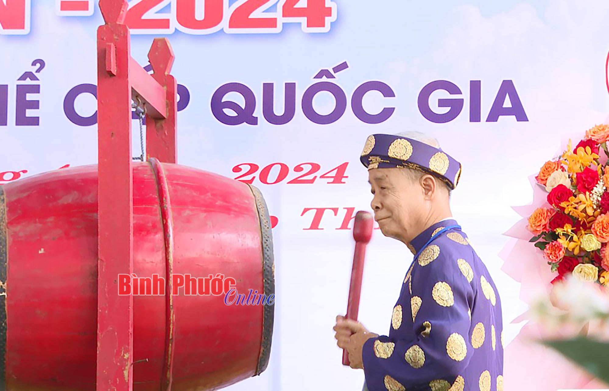Bình Phước: Khai mạc lễ hội miếu Bà Rá Giáp Thìn năm 2024 - Ảnh 1.