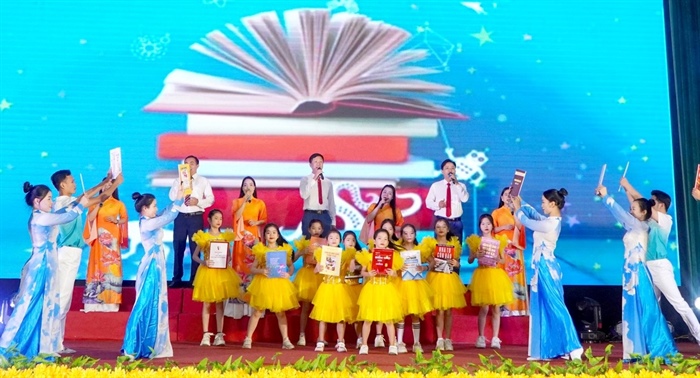 Nghệ An phát động hưởng ứng ngày Sách và Văn hóa đọc Việt Nam năm 2024 - Ảnh 2.