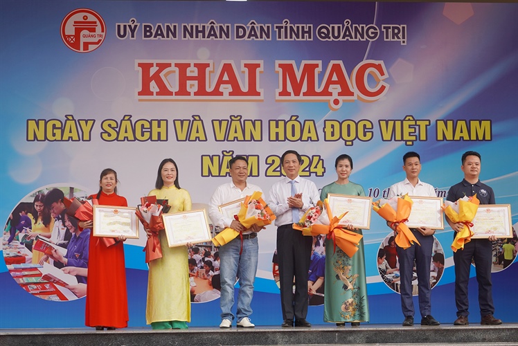 Khai mạc Ngày Sách và Văn hóa đọc năm 2024 tại Quảng Trị - Ảnh 1.