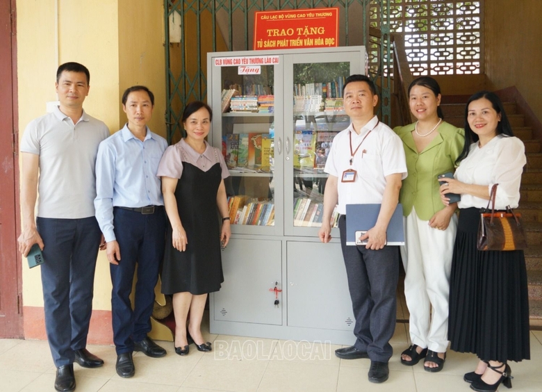 Lào Cai phát động Ngày sách và Văn hóa đọc Việt Nam lần thứ III năm 2024 - Ảnh 17.