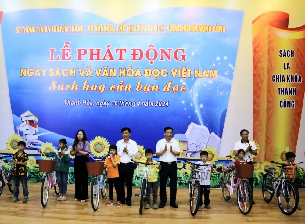 Thanh Hóa phát động Ngày Sách và Văn hóa đọc Việt Nam - Ảnh 2.