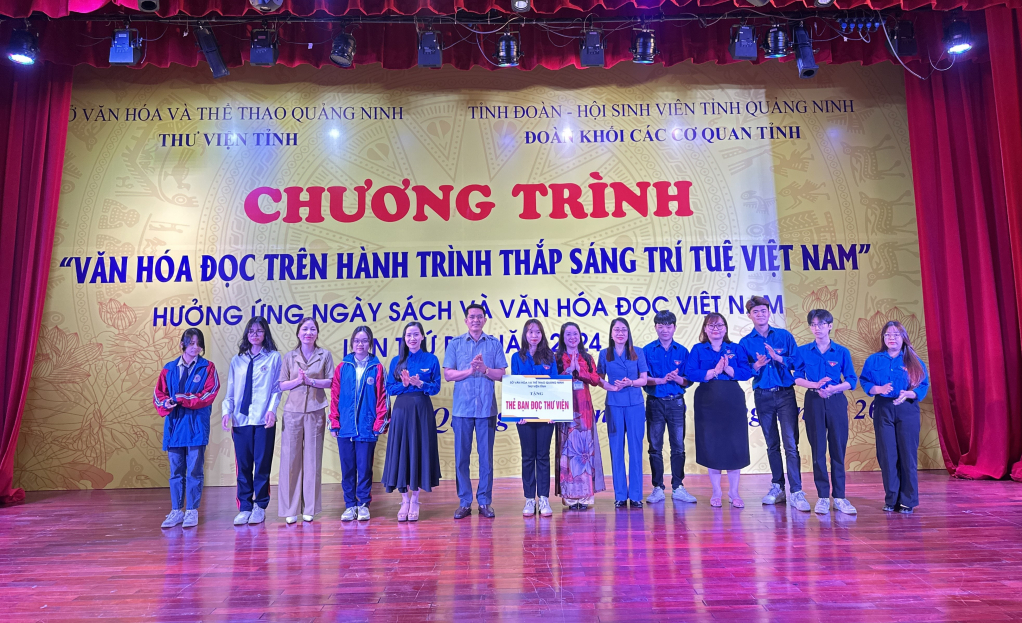 Quảng Ninh: Chương trình “Văn hóa đọc trên hành trình thắp sáng trí tuệ Việt Nam” - Ảnh 2.