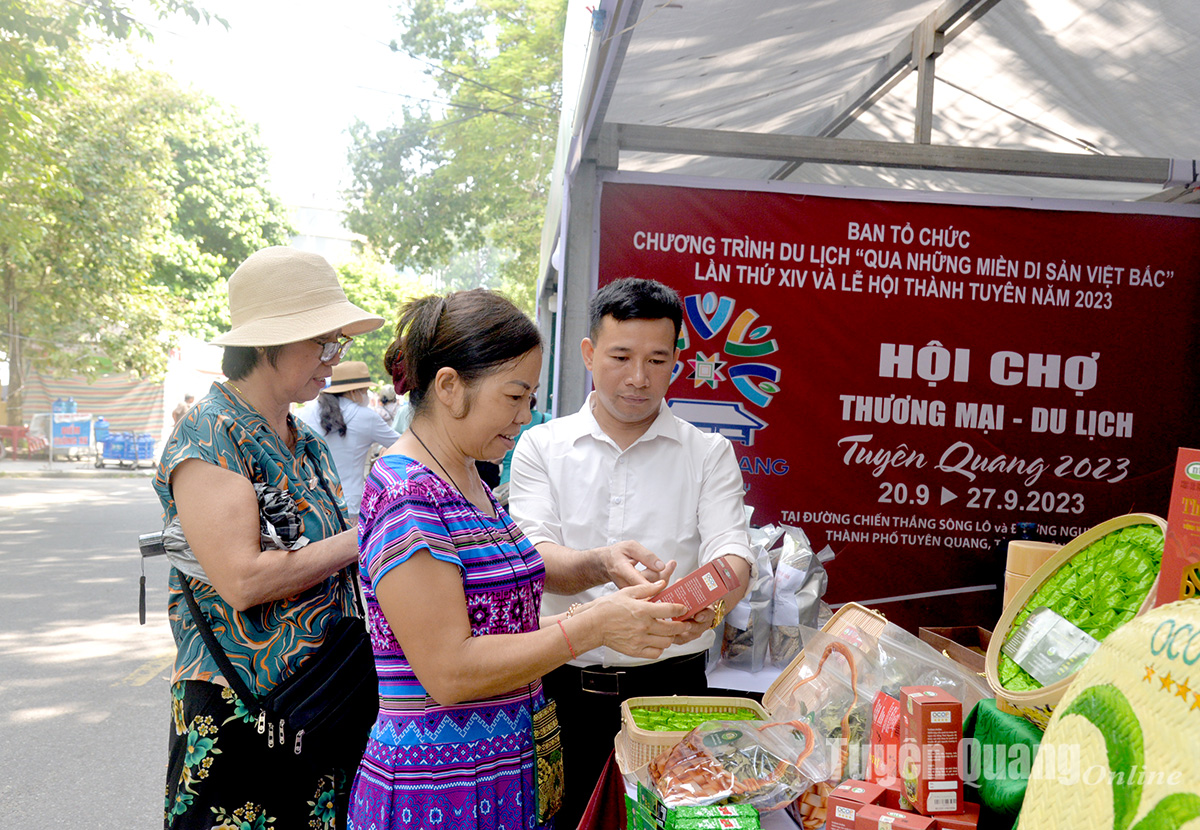Tổ chức trưng bày, giới thiệu sản phẩm du lịch, làng nghề Tuyên Quang năm 2024 - Ảnh 1.