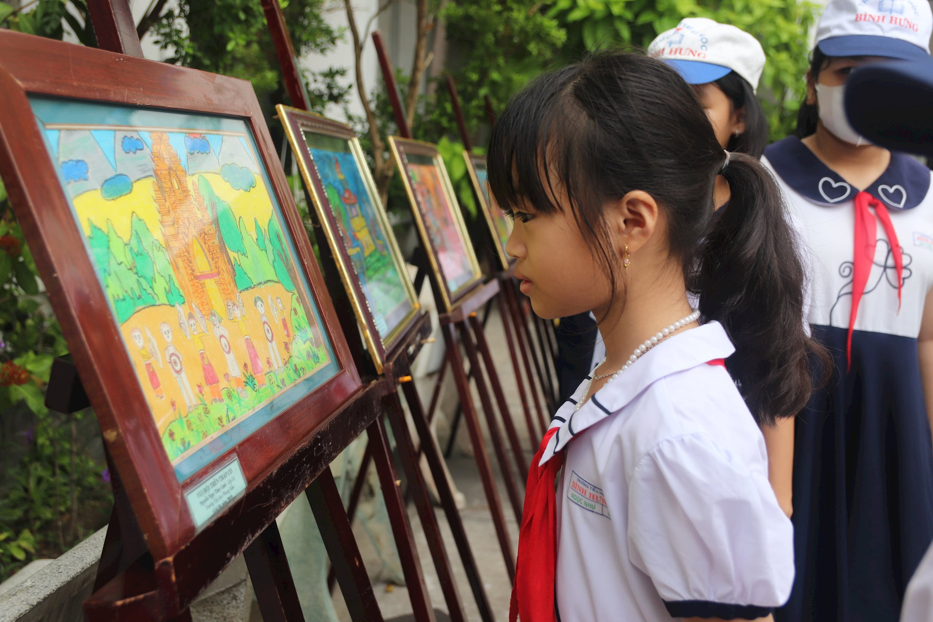 Bình Thuận: Trưng bày, triển lãm tranh “Học sinh với di sản văn hóa địa phương” - Ảnh 1.