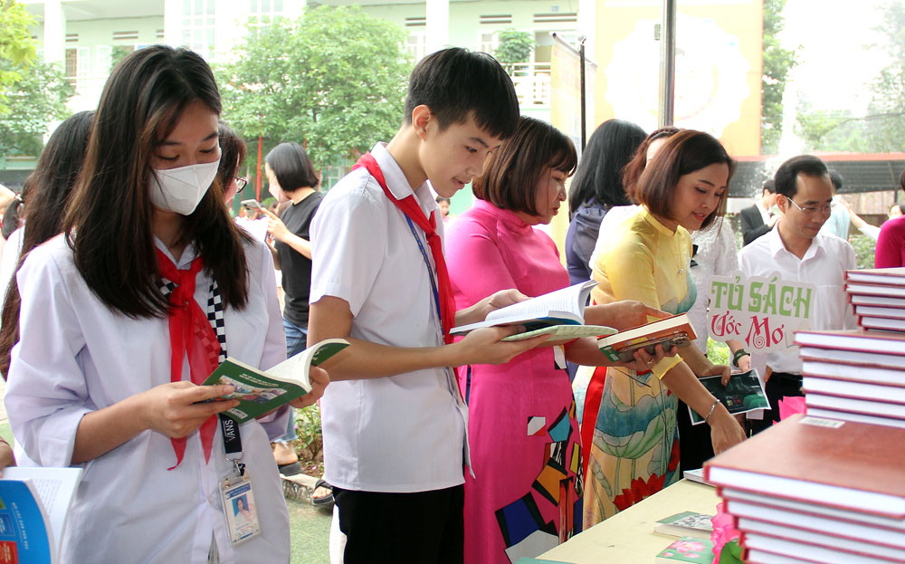 Yên Bái tăng hoạt động ứng dụng công nghệ số hưởng ứng Ngày Sách và Văn hóa đọc Việt Nam - Ảnh 1.