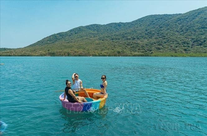 Khánh Hòa: Bảo vệ vịnh Nha Trang để phát triển du lịch bền vững - Ảnh 1.