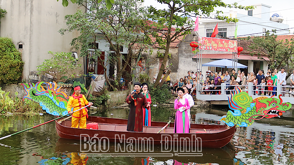 Nam Định: Gìn giữ, phát huy giá trị của nghệ thuật chèo truyền thống - Ảnh 2.