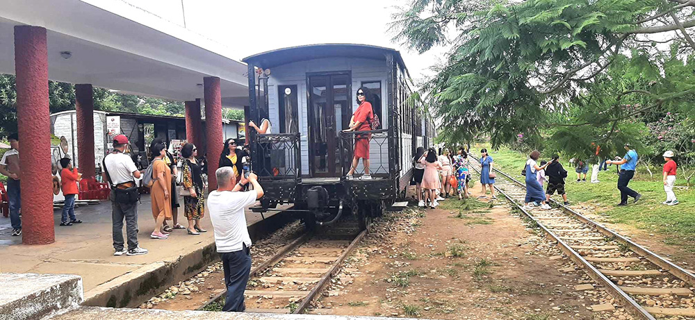 Lâm Đồng phấn đấu trở thành “Thiên đường xanh” với các trung tâm du lịch cao cấp hàng đầu Đông Nam Á - Ảnh 2.