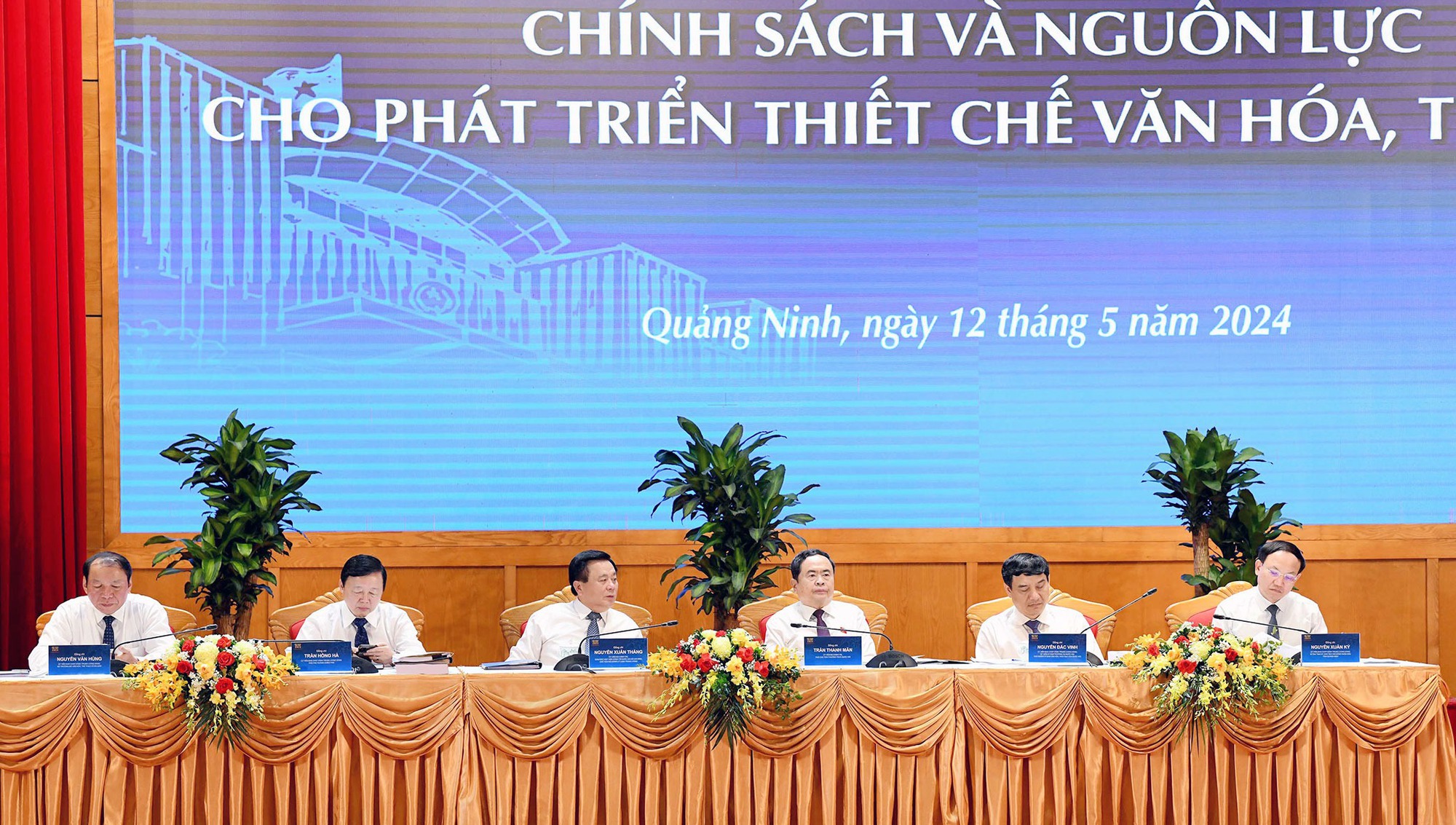 Phó Chủ tịch thường trực Quốc hội Trần Thanh Mẫn: 5 nhóm vấn đề nhằm hoàn thiện thể chế, chính sách và bảo đảm nguồn lực cho phát triển thiết chế văn hóa, thể thao - Ảnh 2.