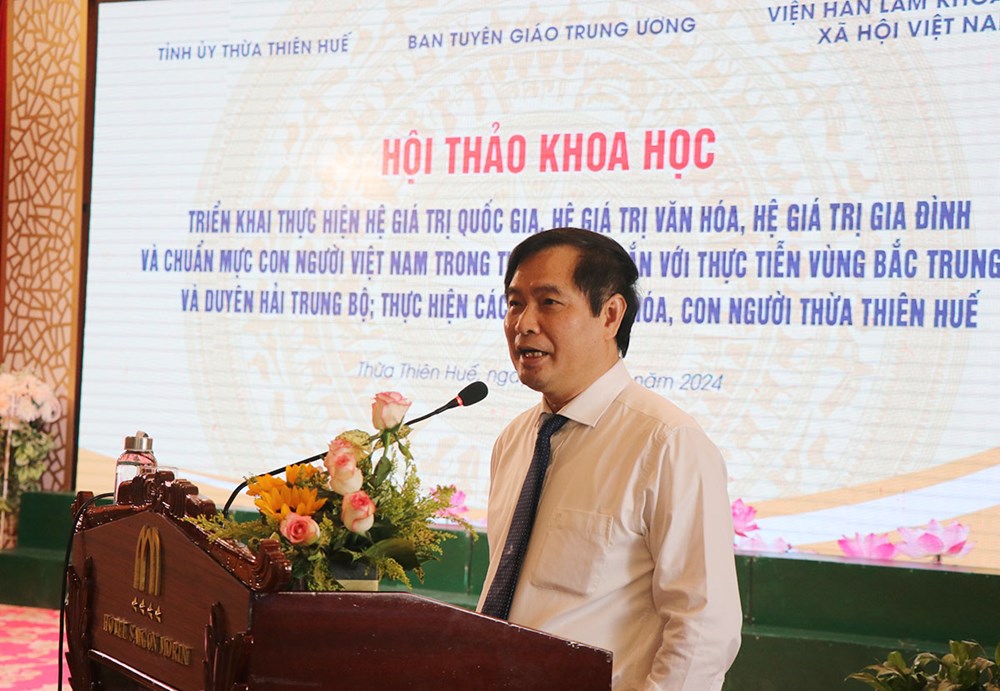 Thực hiện các giá trị văn hóa, con người vùng Trung Bộ và Thừa Thiên Huế - Ảnh 4.