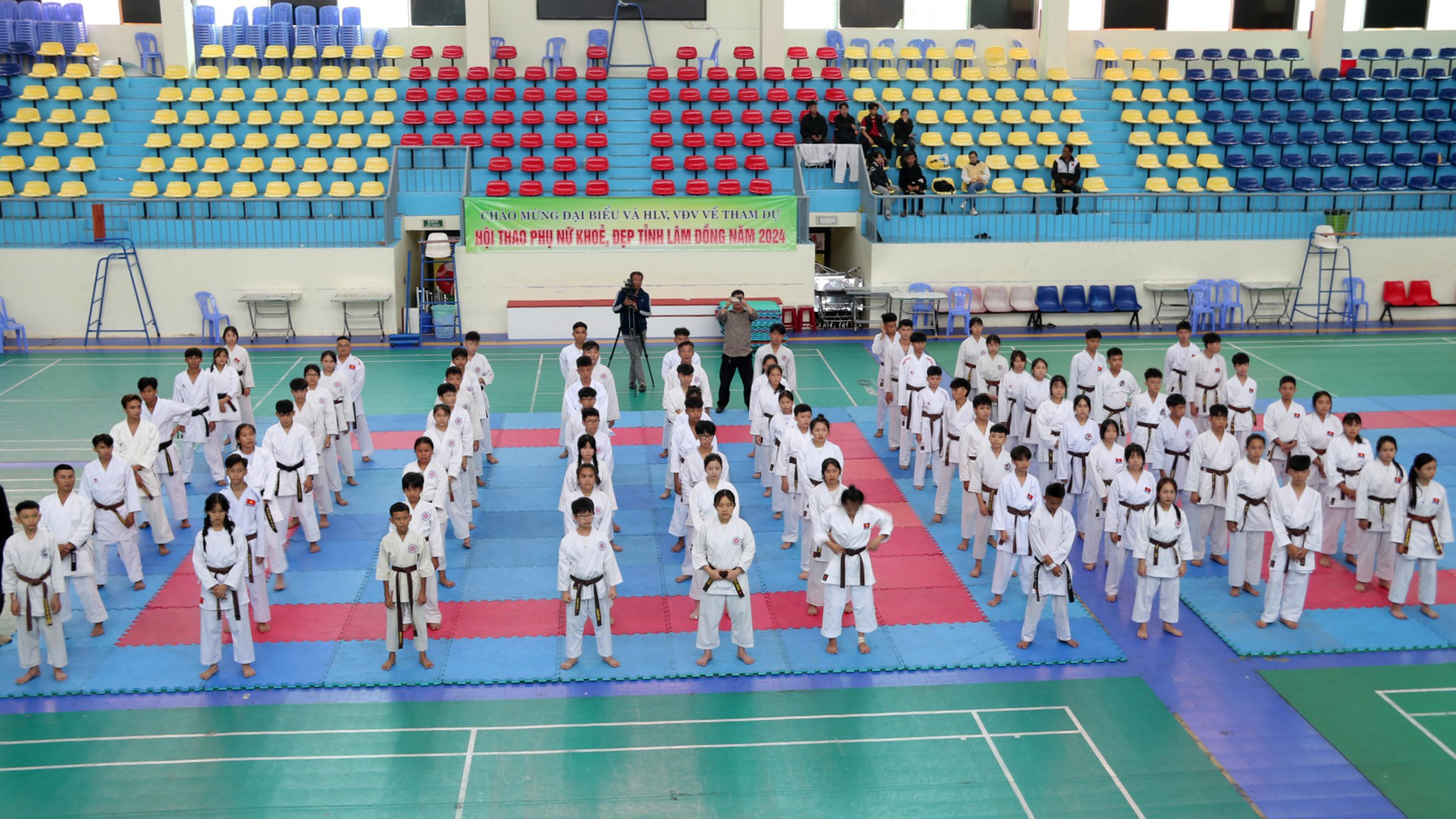 Lâm Đồng: 81 võ sinh tham gia kỳ thi thăng đẳng Quốc gia môn Karate - Ảnh 3.