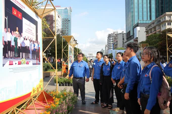 TP. Hồ Chí Minh: Khai mạc triển lãm “Chiến thắng Điện Biên Phủ- Sức mạnh Việt Nam, tầm vóc thời đại” - Ảnh 5.