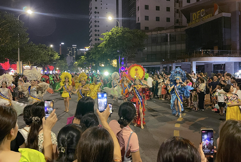 Du lịch Sông Hàn - Làn gió mới cho du lịch Đà Nẵng - Ảnh 3.