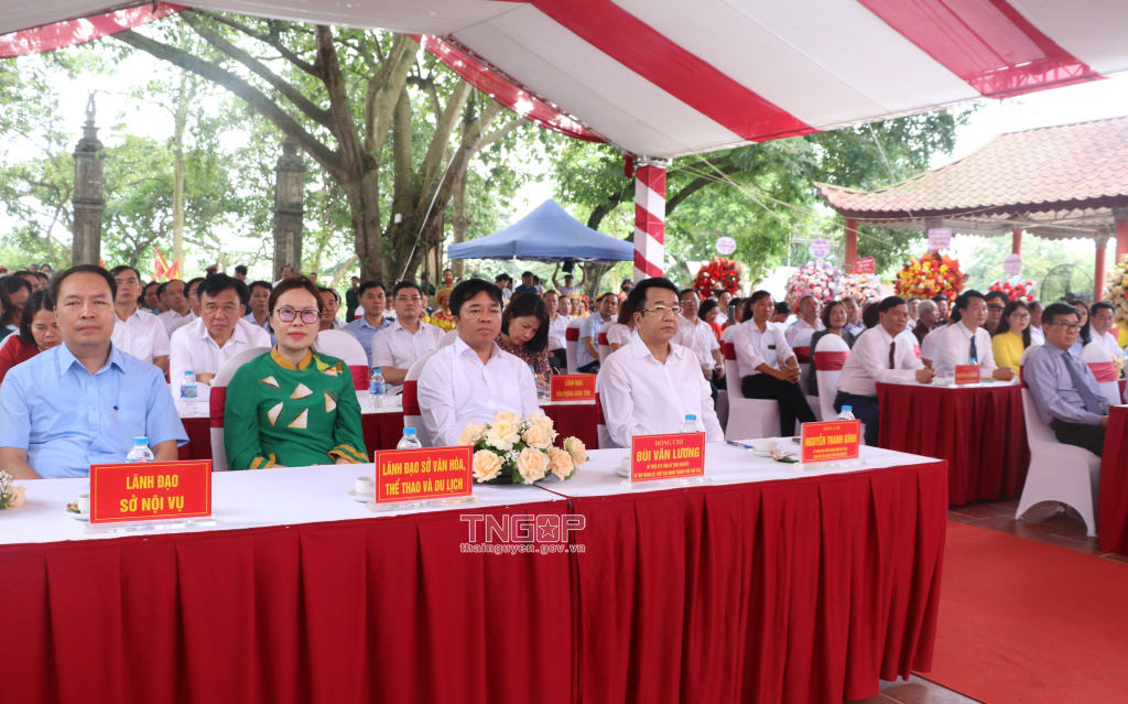 Thái Nguyên: Công bố Quyết định công nhận Danh mục di sản văn hóa phi vật thể quốc gia Lễ hội đền Lục Giáp - Ảnh 1.