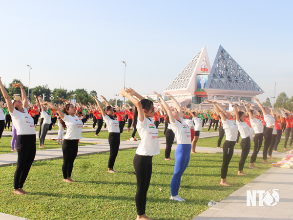 Ninh Thuận tổ chức Ngày Quốc tế Yoga lần thứ 10 năm 2024 - Ảnh 2.