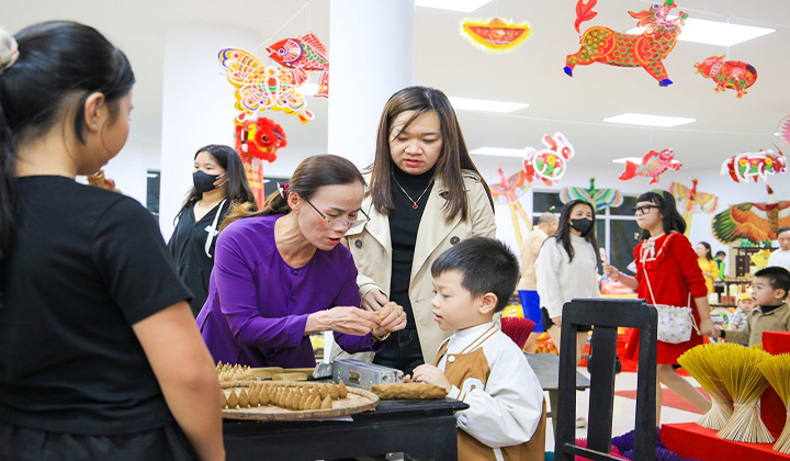 Nâng cao chất lượng sản phẩm quà tặng, quà lưu niệm Huế - Ảnh 1.