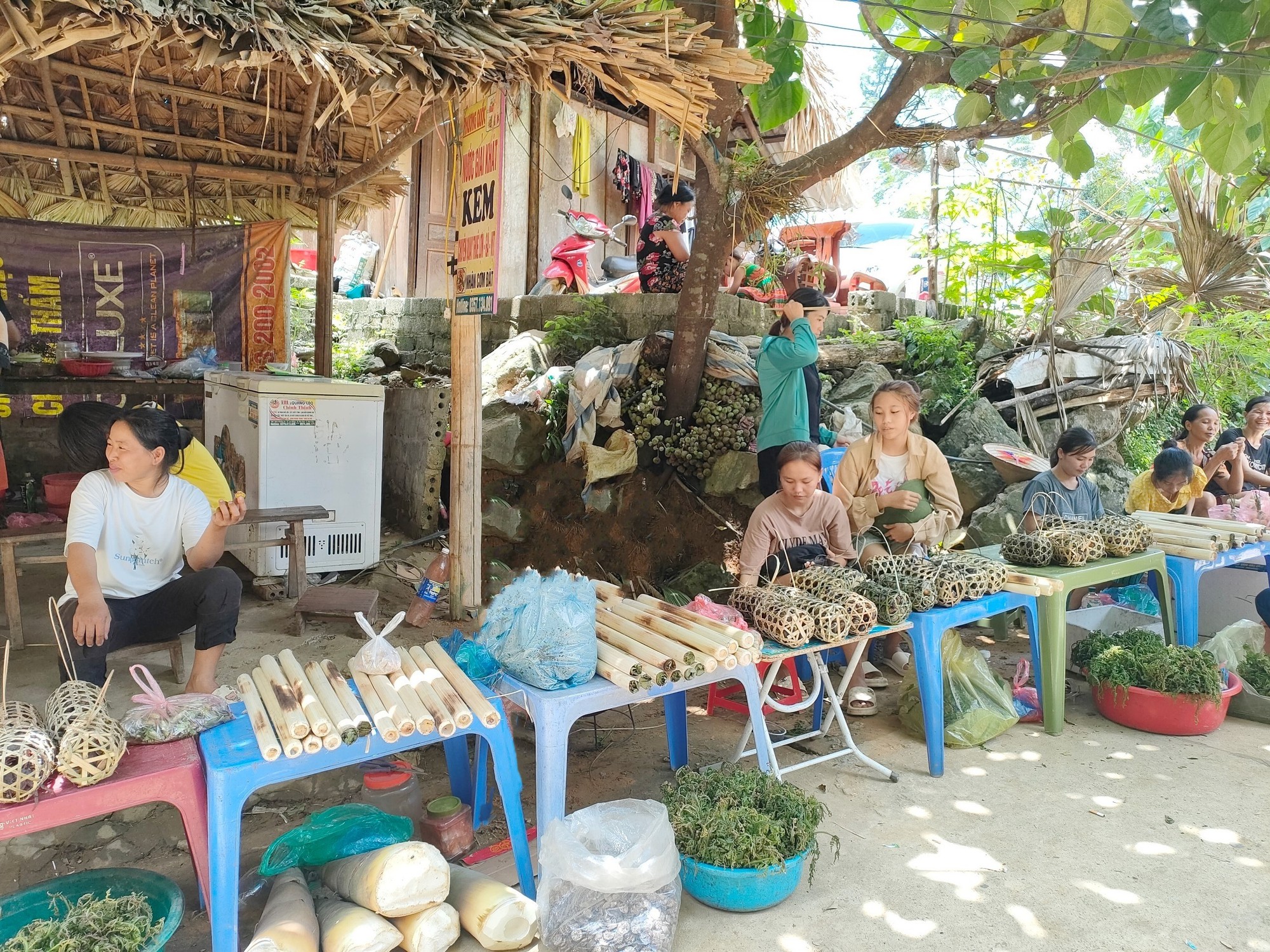 Trải nghiệm du lịch Đất Tổ mùa hè - Ảnh 2.