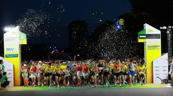 Giải chạy “Quang Binh International Marathon 2024”: góp phần lan tỏa phong trào chạy bộ trong nhân dân - Ảnh 1.