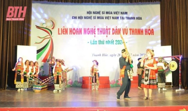 Liên hoan nghệ thuật dân vũ Thanh Hóa lần thứ nhất - Ảnh 1.