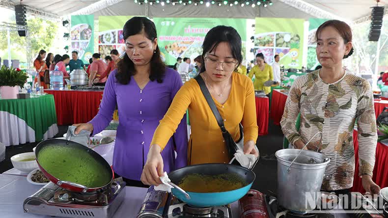 Sôi nổi Hội thi bánh dân gian tỉnh Hậu Giang lần thứ 4 - Ảnh 2.