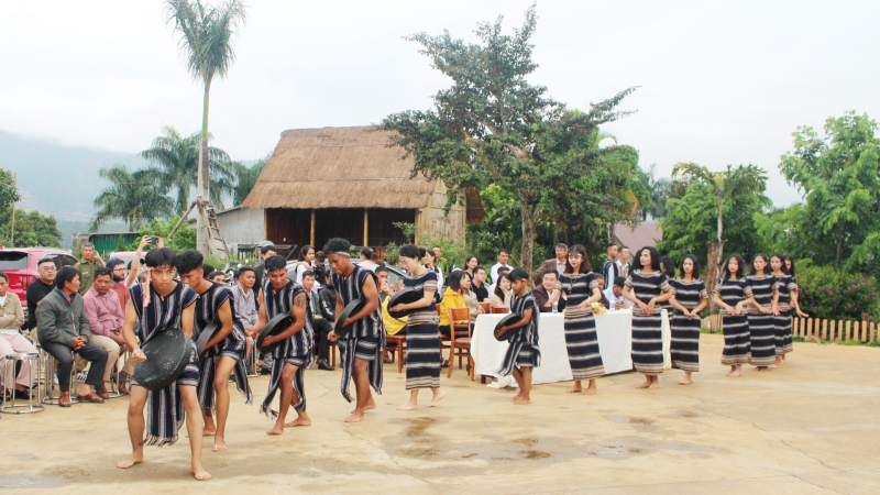 Không gian văn hoá cồng chiêng Tây Nguyên: “Nguồn lực nội sinh” phát triển du lịch Lâm Đồng - Ảnh 1.