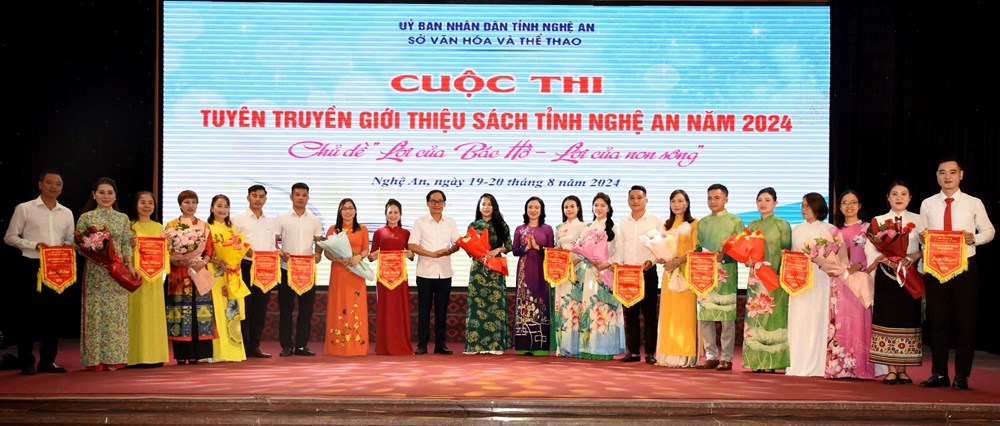 Nghệ An: Tổ chức cuộc thi Tuyên truyền, giới thiệu sách chủ đề &quot;Lời của Bác Hồ - Lời của non sông&quot; - Ảnh 1.