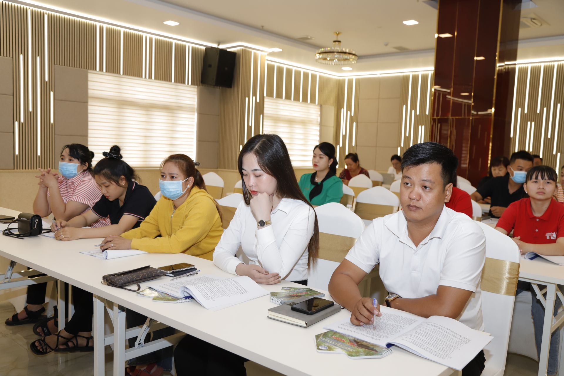 Tây Ninh: Tập huấn công tác bảo vệ môi trường trong hoạt động du lịch - Ảnh 1.